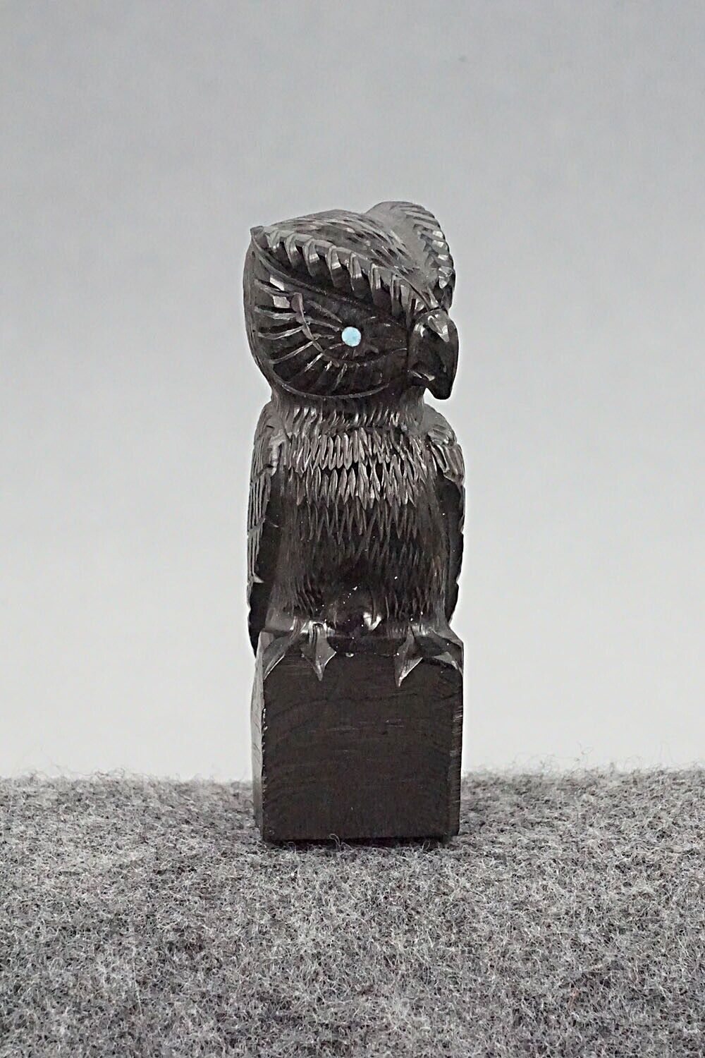 Owl Zuni Fetish Carving - Chris Peina