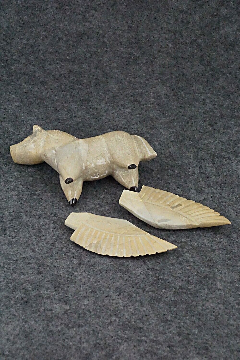 Pegasus Horse Zuni Fetish Carving - Enrike Leekya