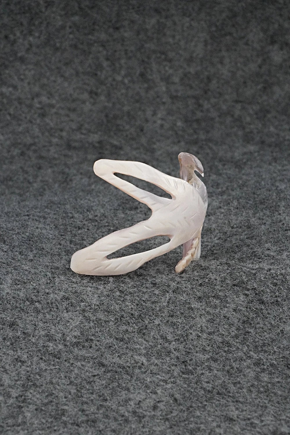 Eagle Zuni Fetish Carving - Vander Tsethlikai