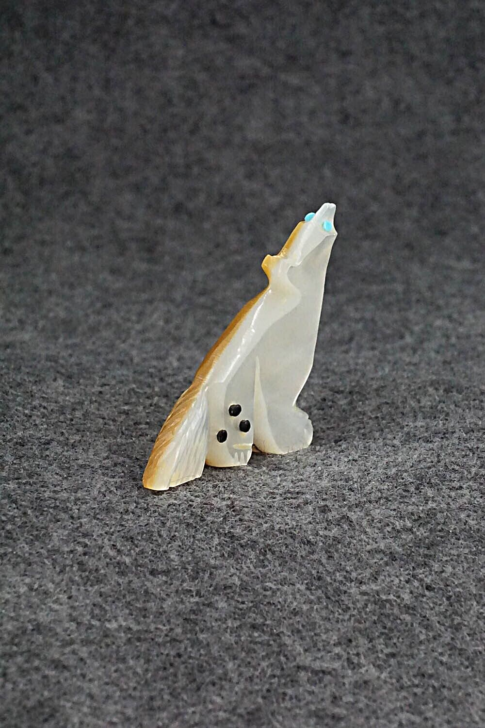 Wolf Zuni Fetish Carving - Danette Laate