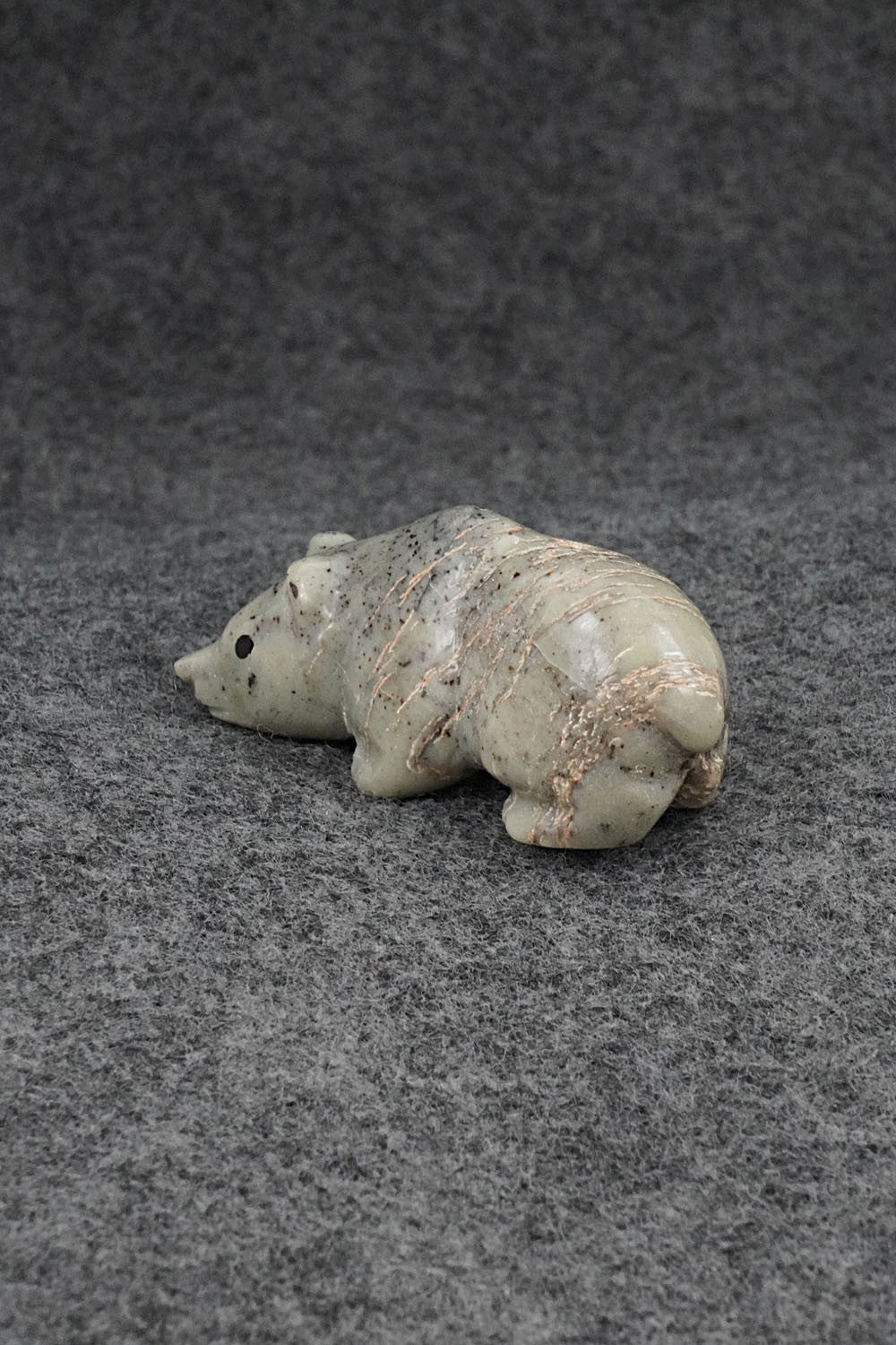 Bear Zuni Fetish Carving - Roy Davis