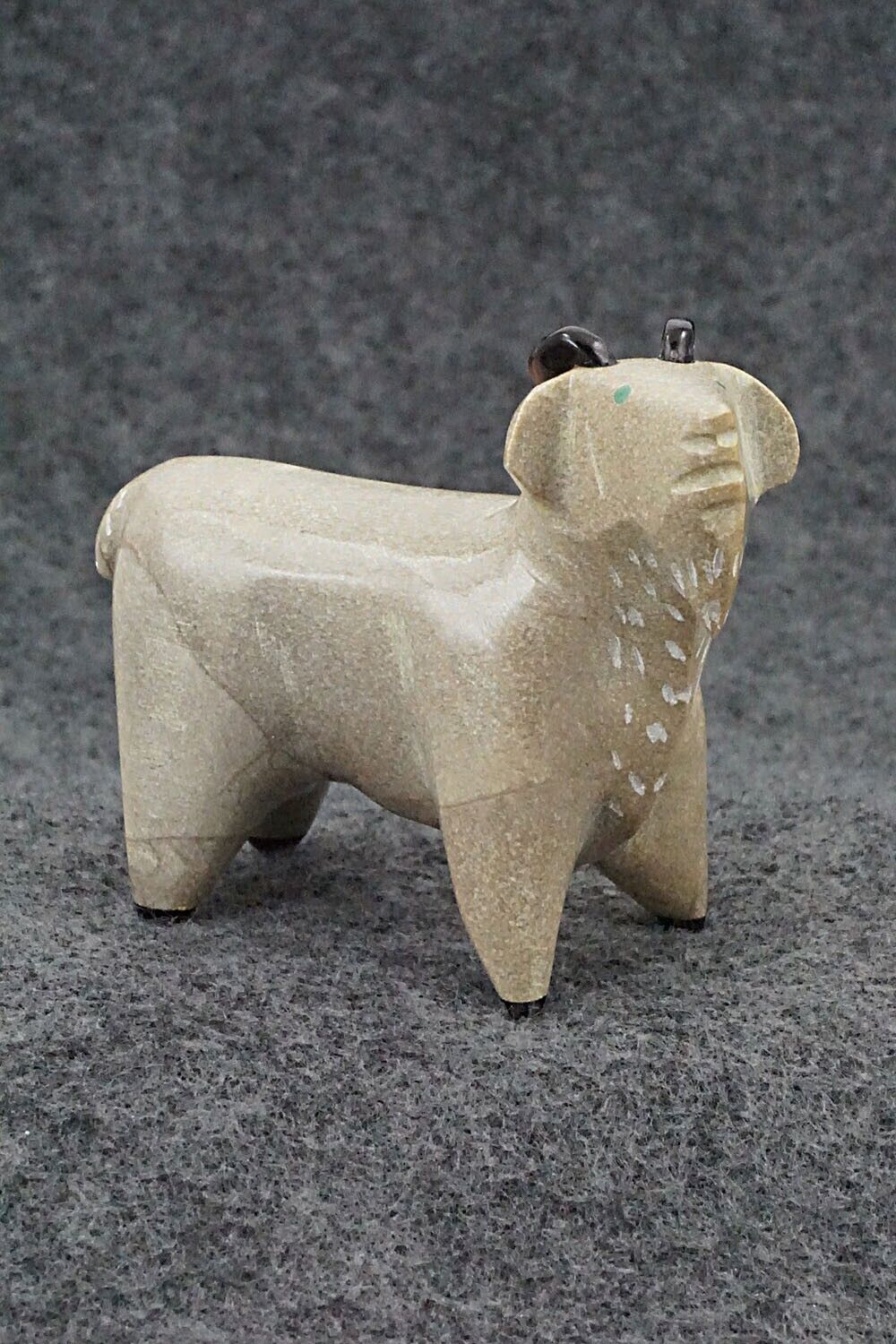 Goat Zuni Fetish Carving - Enrike Leekya