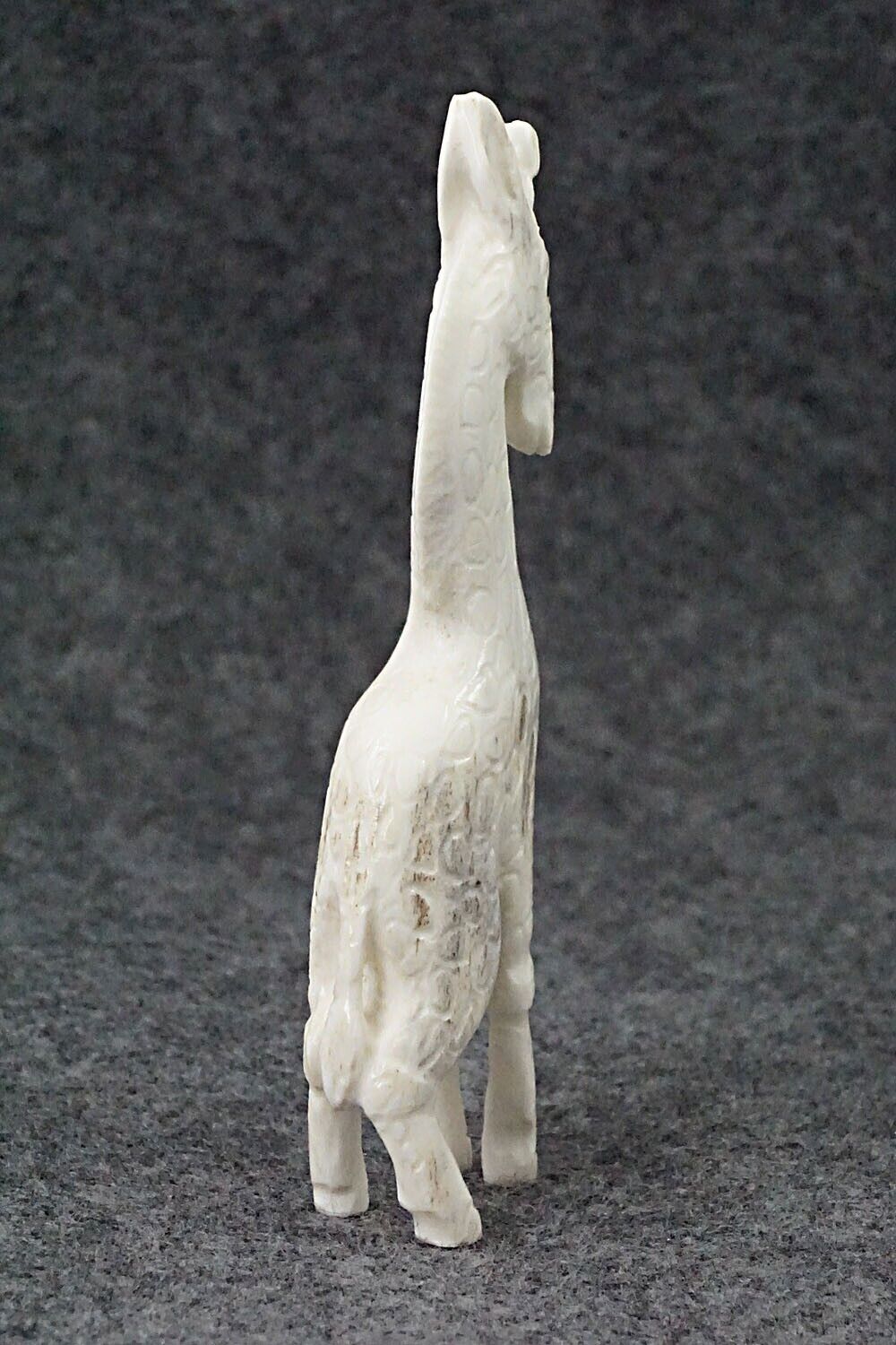 Giraffe Zuni Fetish Carving - Maxx Laate