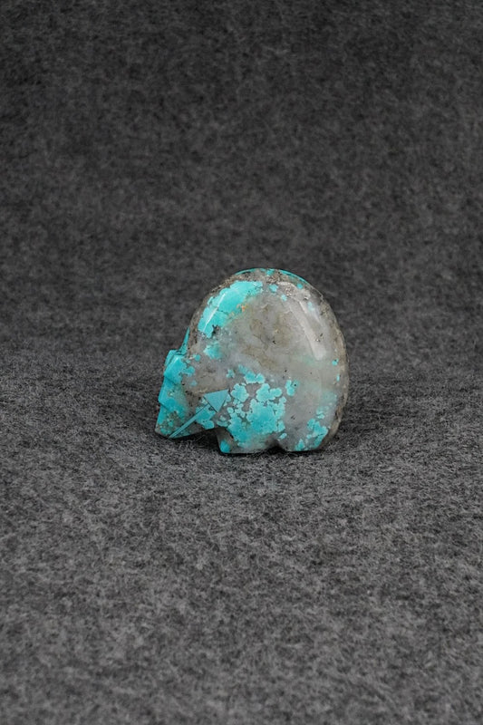 Bear Zuni Fetish Carving - Abby Quam Panteah