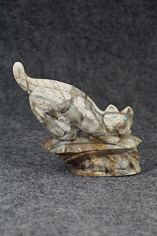 Bobcat Zuni Fetish Carving - Colin Weeka