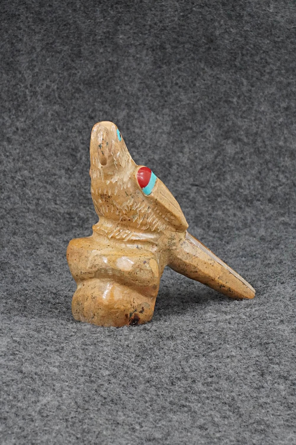 Parrot Zuni Fetish Carving - Freddie Leekya