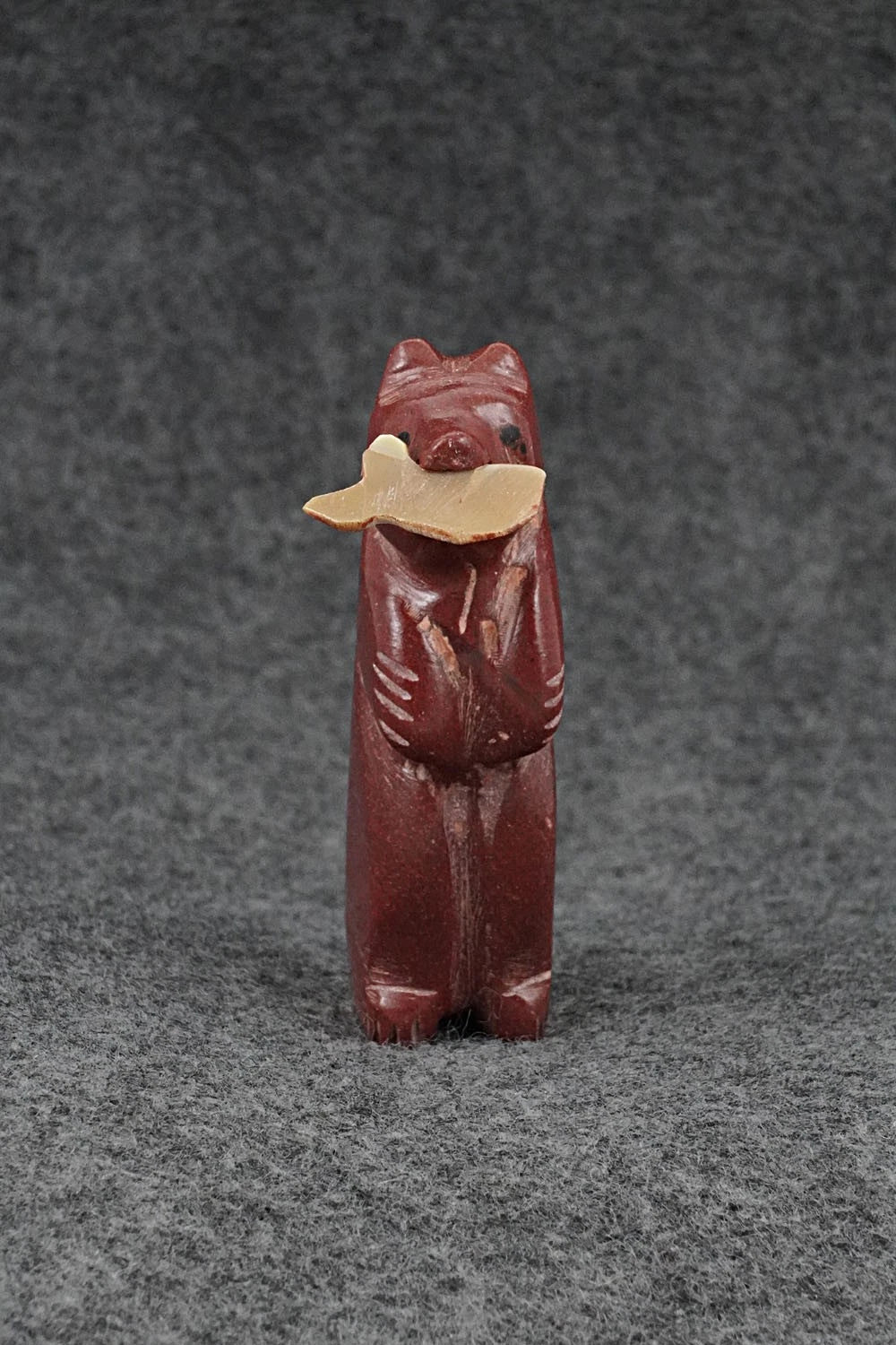 Bear Zuni Fetish Carving - Justin Red Elk