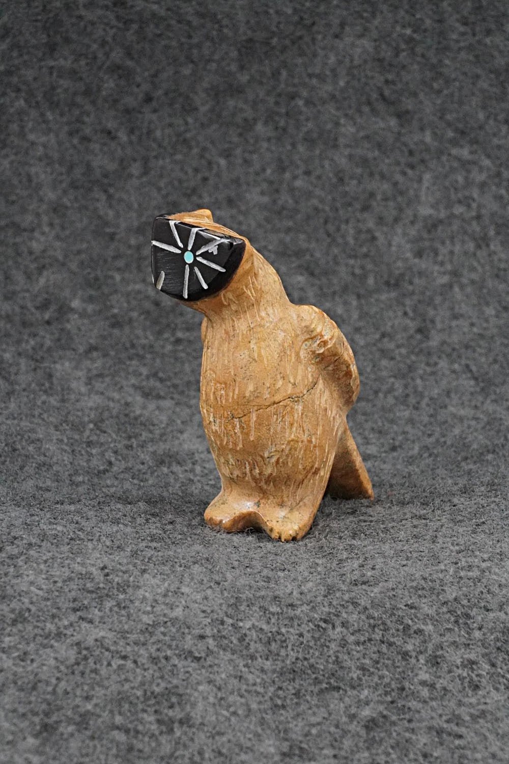 Owl Zuni Fetish Carving - Freddie Leekya