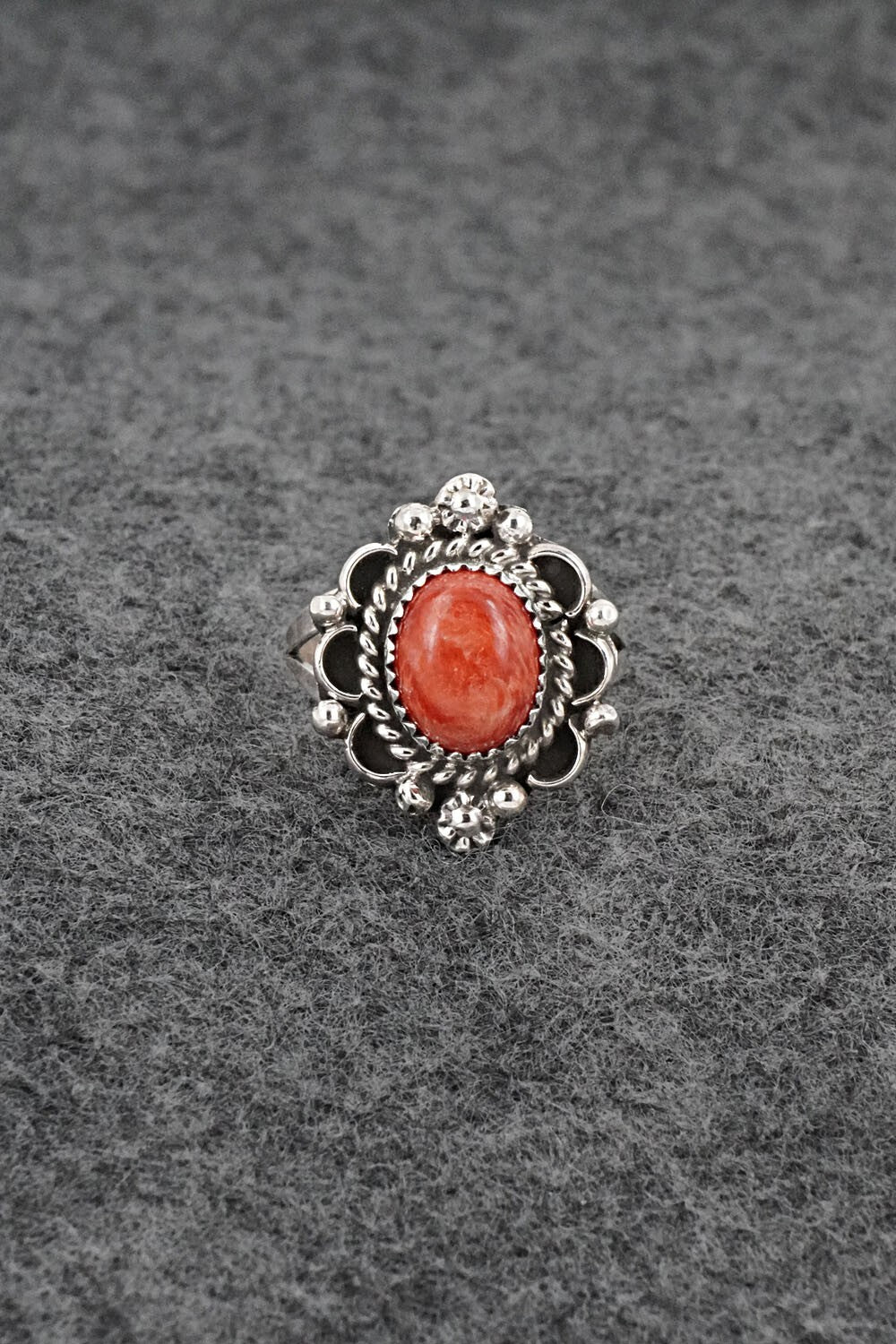 Spiny Oyster & Sterling Silver Ring - Frieda Martinez - Size 7