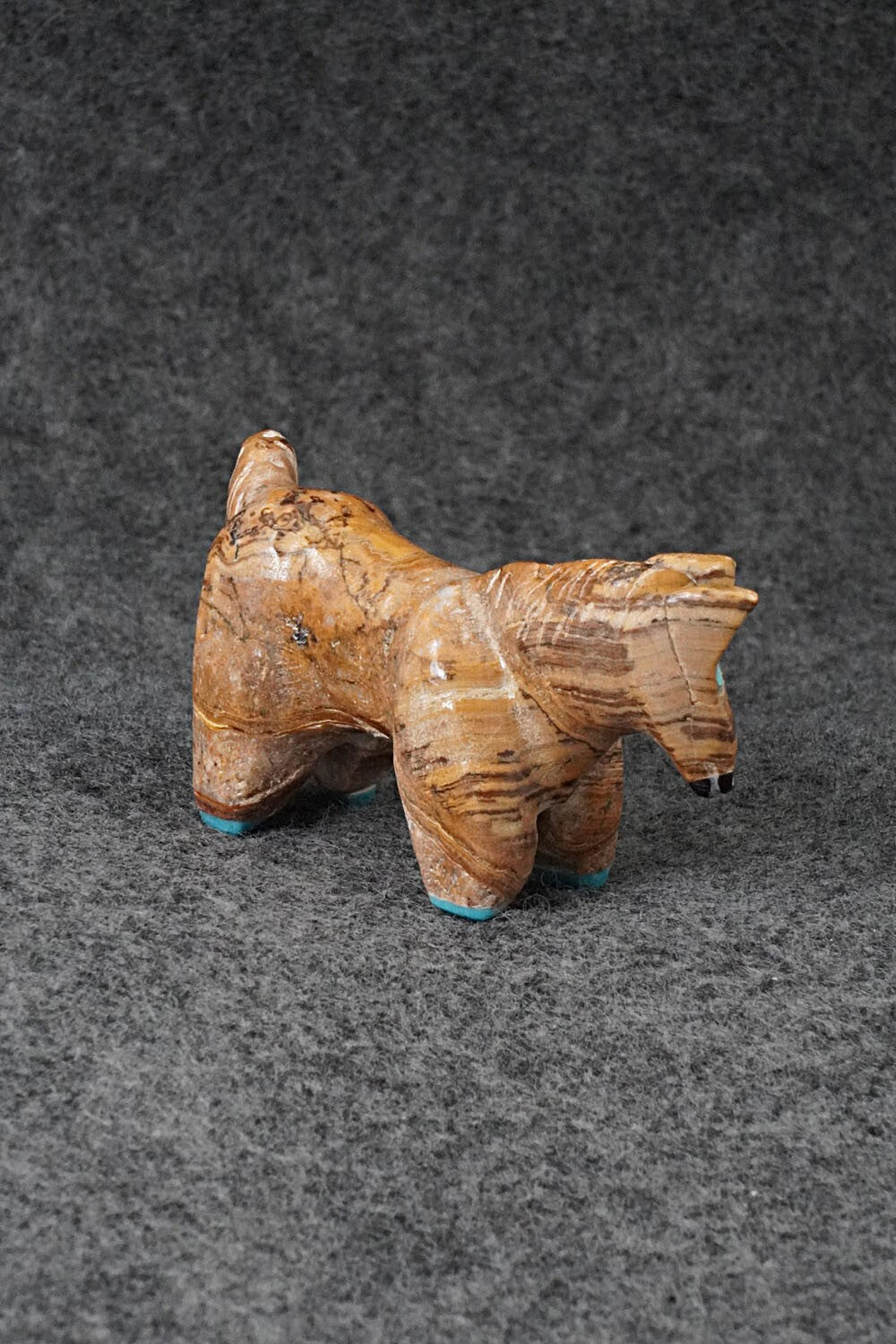 Horse Zuni Fetish Carving - Freddie Leekya