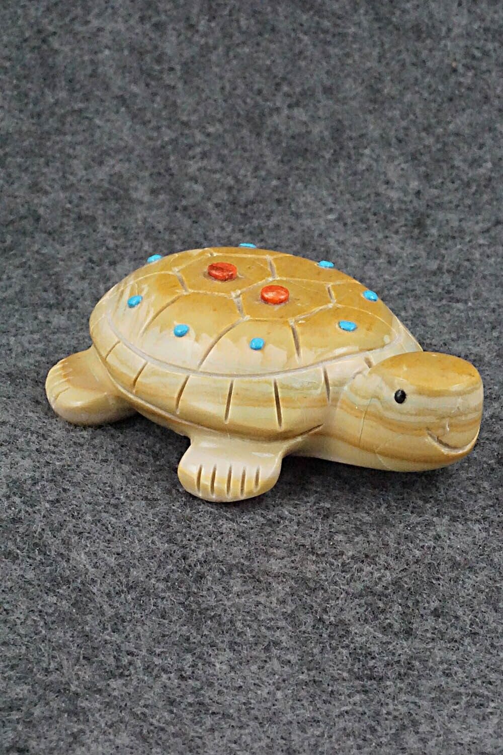 Turtle Zuni Fetish Carving - Reynold Lunasee