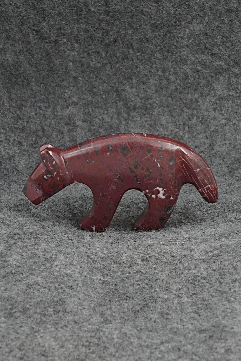 Wolf Zuni Fetish Carving - Kenric Laiwakete