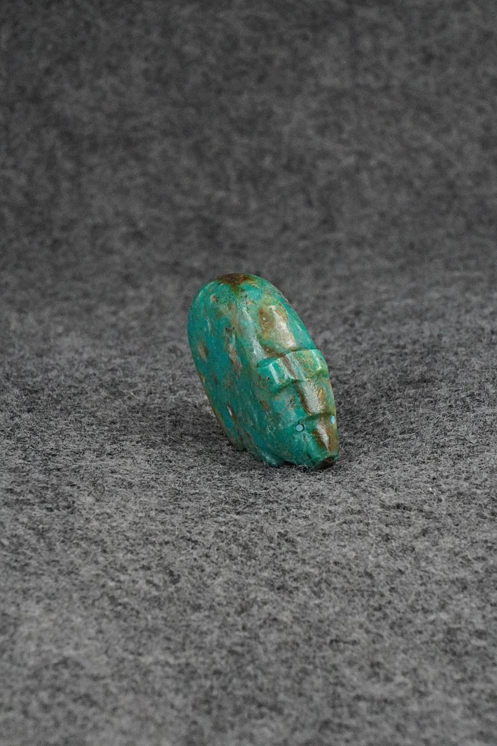 Bear Zuni Fetish Carving - Abby Quam Panteah