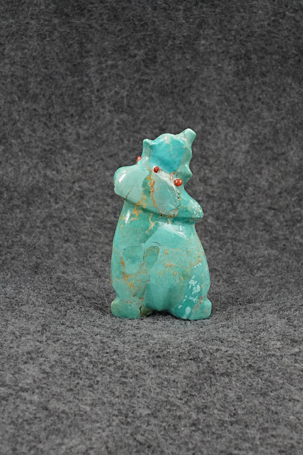 Bear Zuni Fetish Carving - Claudia Peina
