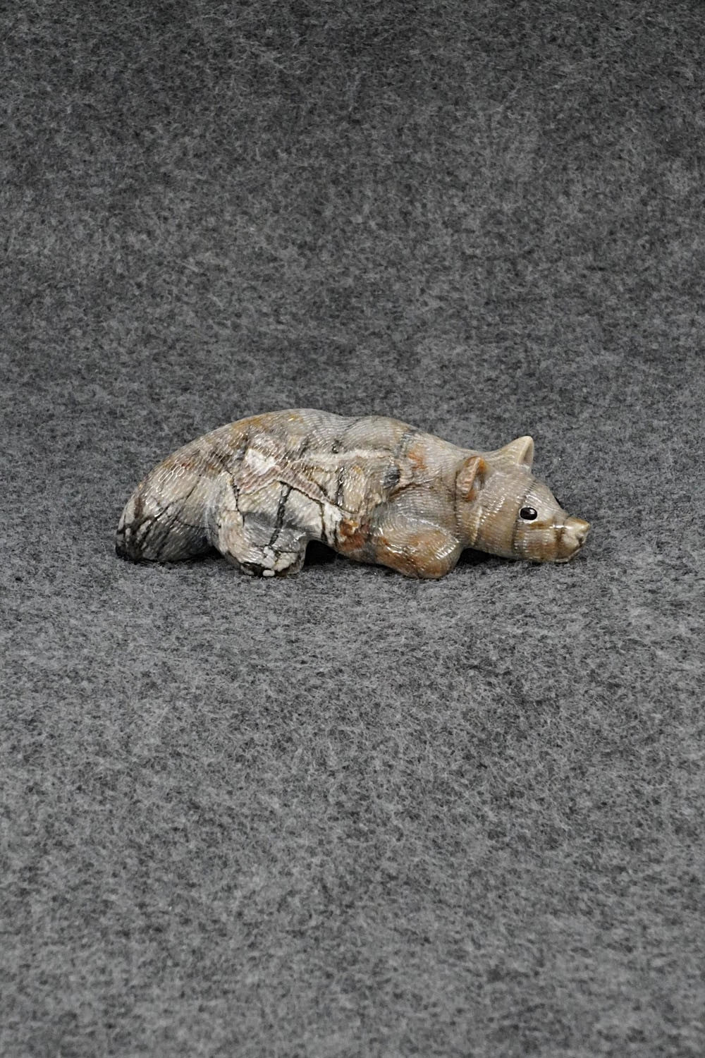 Badger Zuni Fetish Carving - Randy Lucio