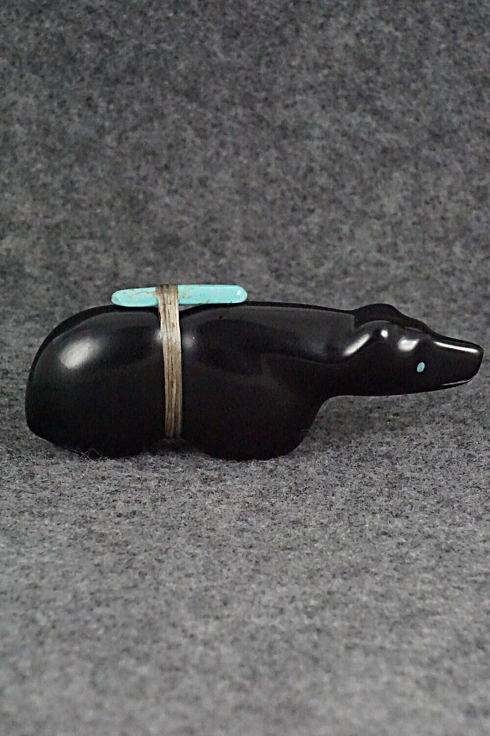 Bear Zuni Fetish Carving - Herbert Halate