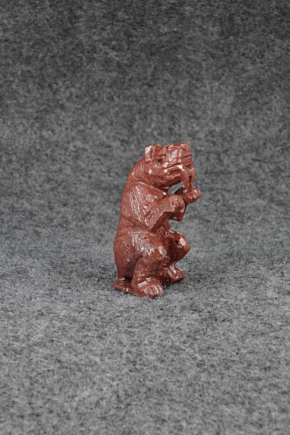 Bear Zuni Fetish Carving - Erick Martinez