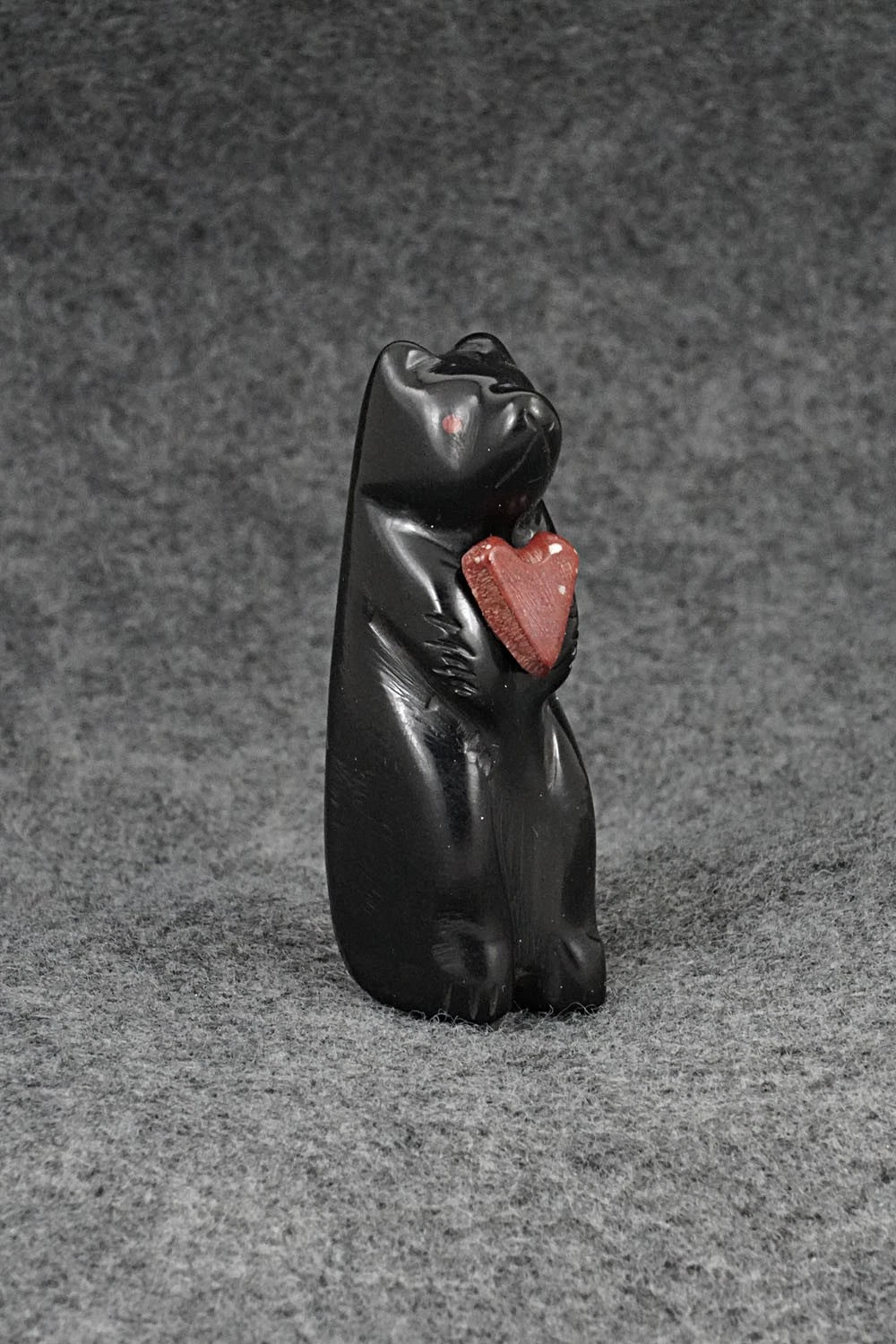 Bear Zuni Fetish Carving - Justin Red Elk