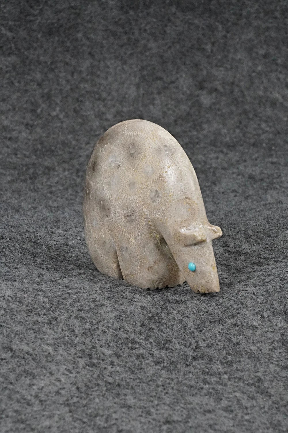 Bear Zuni Fetish Carving - Ronnie Lunasee