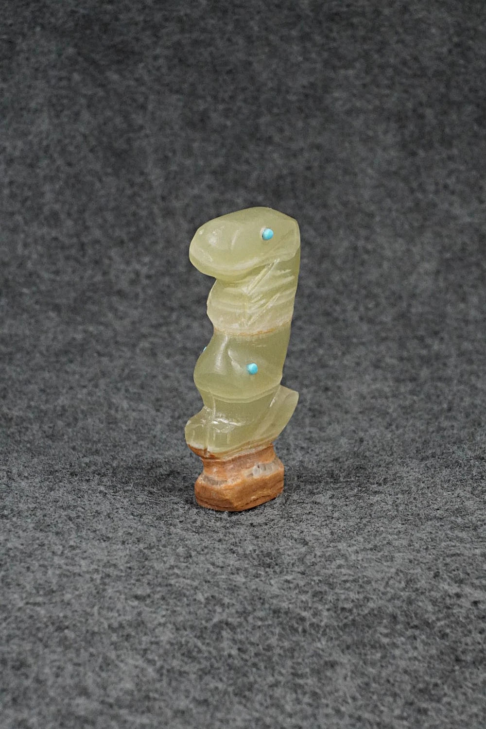 Dinosaur Zuni Fetish Carving - Alexander Chavez