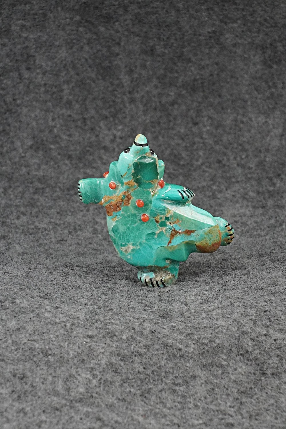 Bear Zuni Fetish Carving - Claudia Peina
