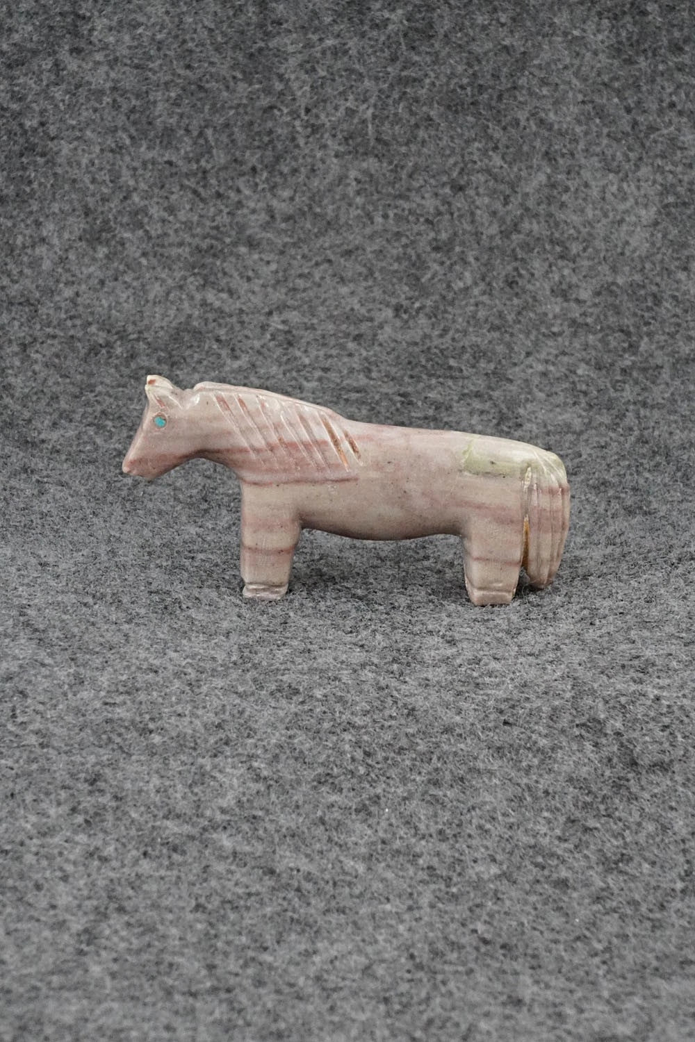 Horse Zuni Fetish Carving - Bryan Yuni
