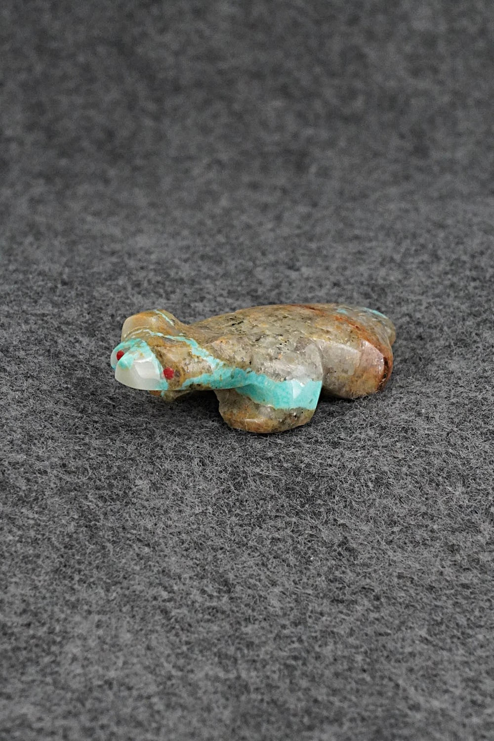 Badger Zuni Fetish Carving - Kenric Laiwakete