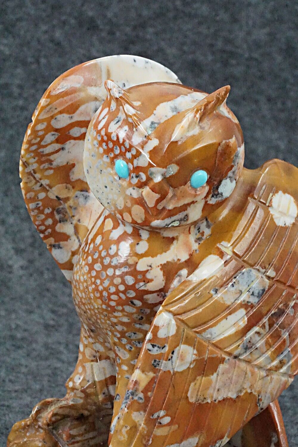Owl Zuni Fetish Carving - Albert Eustace