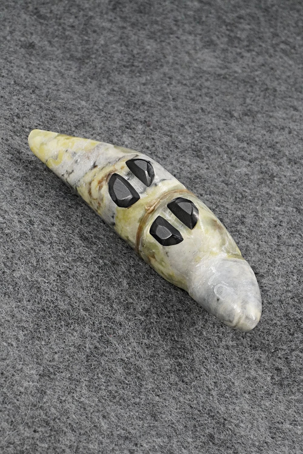 Fox Zuni Fetish Carving - Delvin Leekya