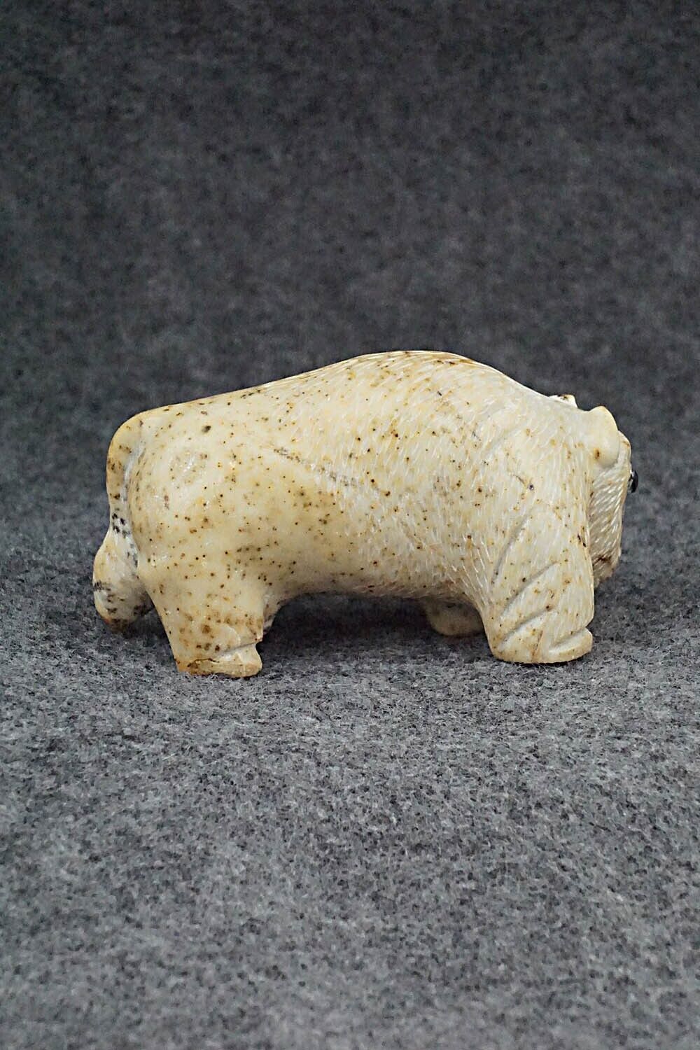 Buffalo Zuni Fetish Carving - Terrance Panteah