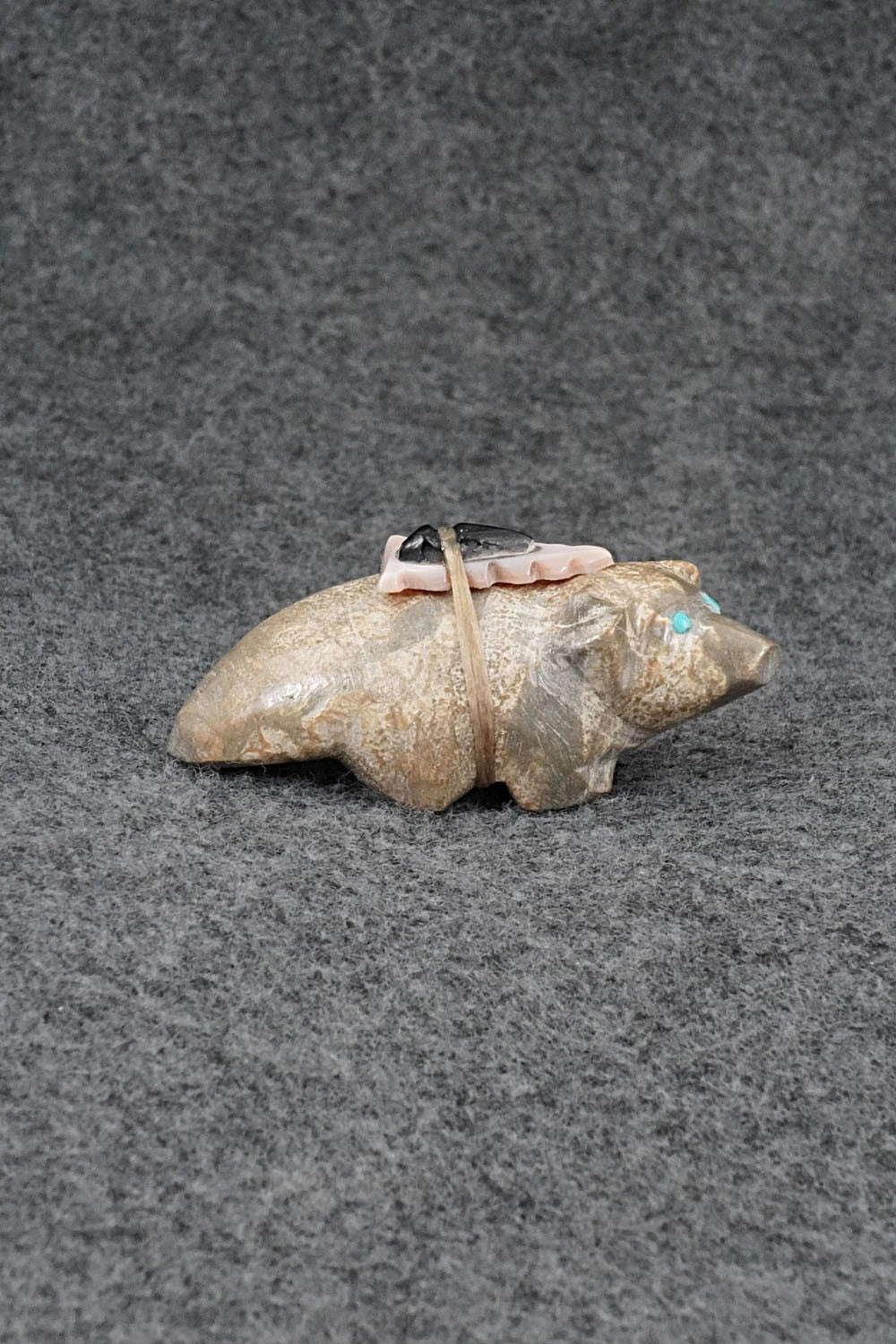 Badger Zuni Fetish Carving - Delvin Leekya