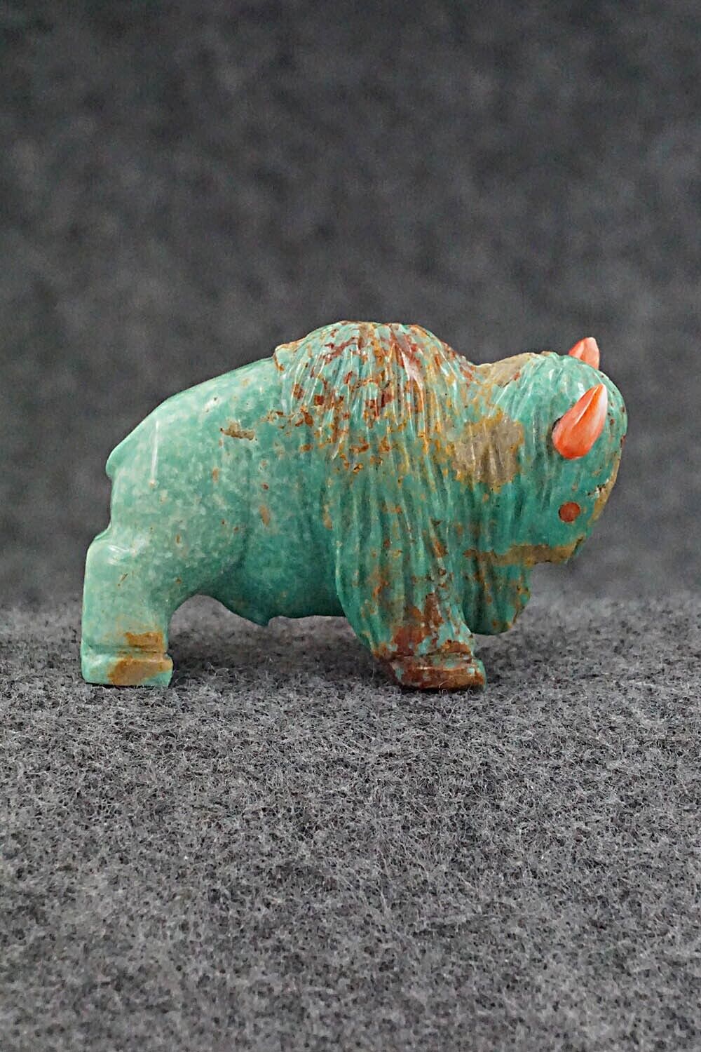 Buffalo Zuni Fetish Carving - Andres Quandelacy