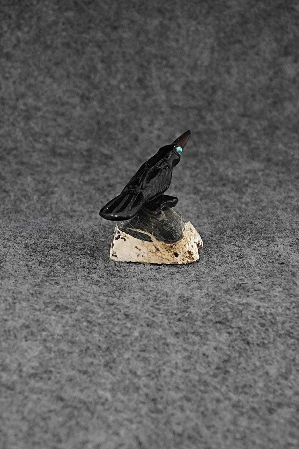 Crow Zuni Fetish Carving - Sullivan Shebola