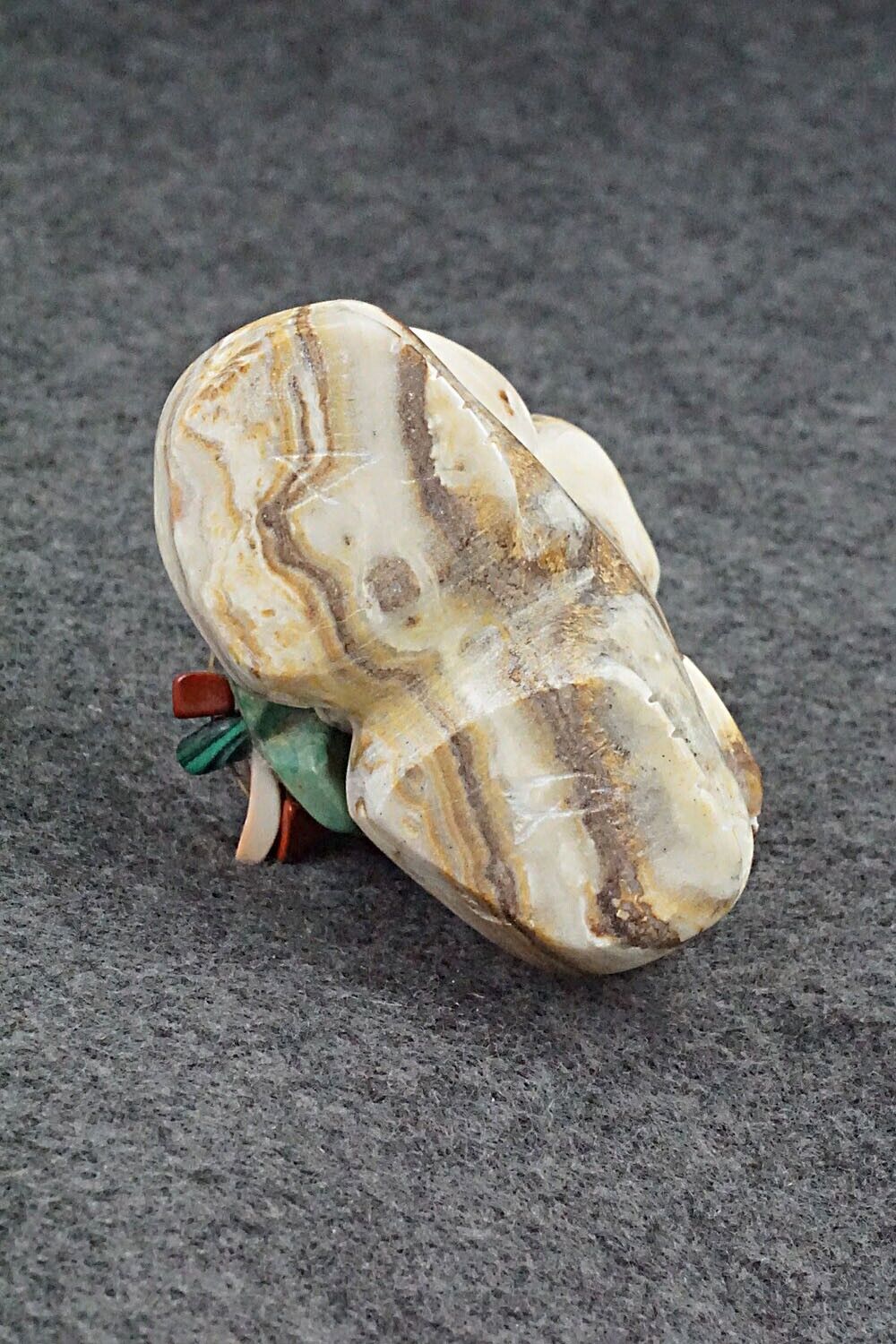 Bear Zuni Fetish Carving - Ariane Quam