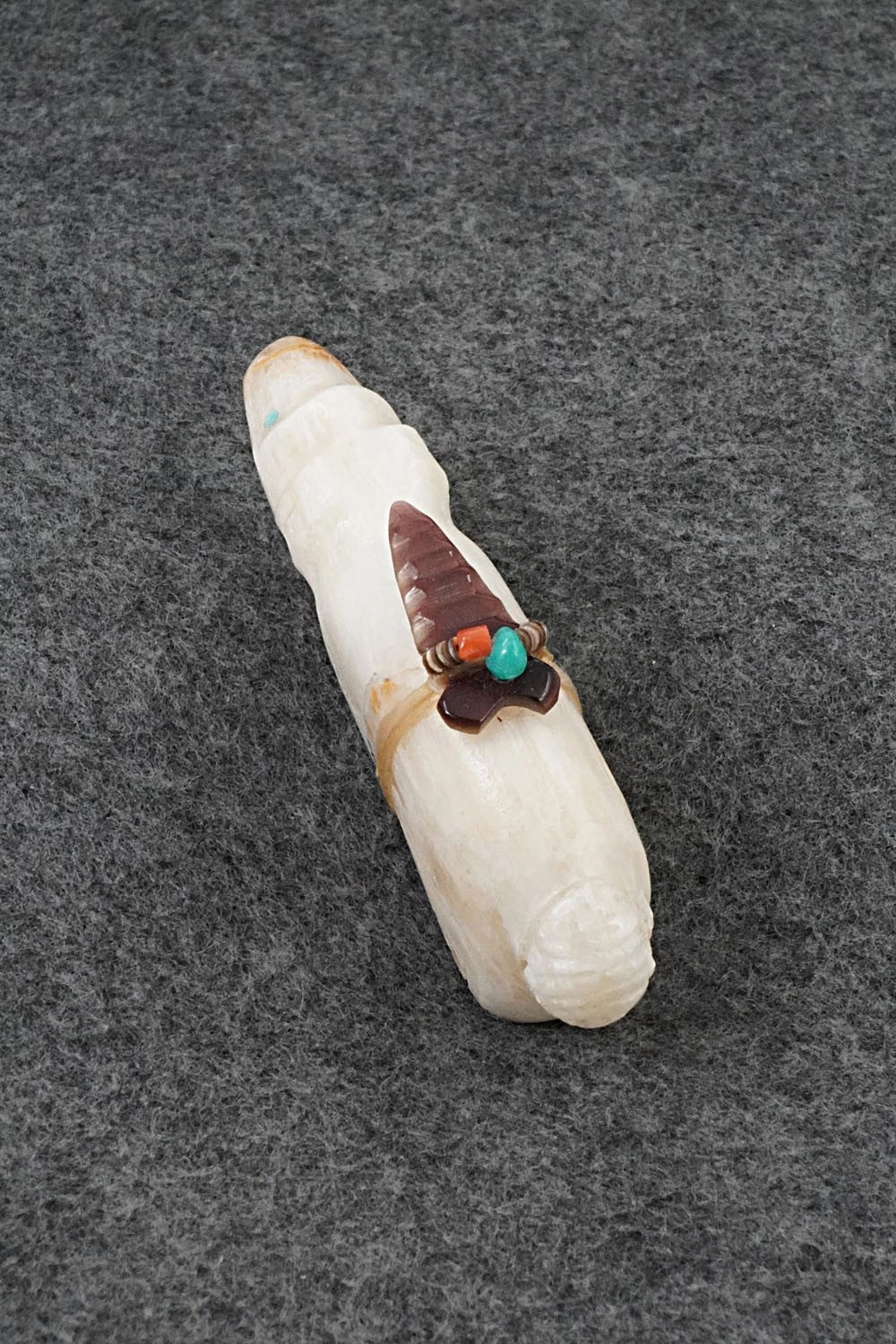 Bear Zuni Fetish Carving - Peter Gasper