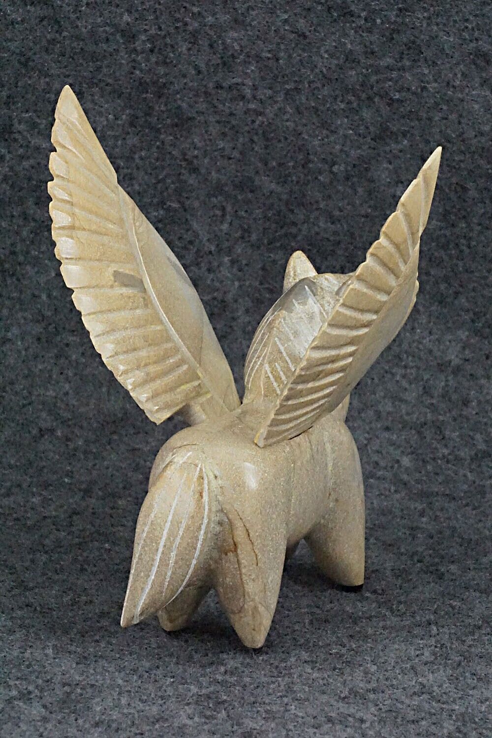 Pegasus Horse Zuni Fetish Carving - Enrike Leekya