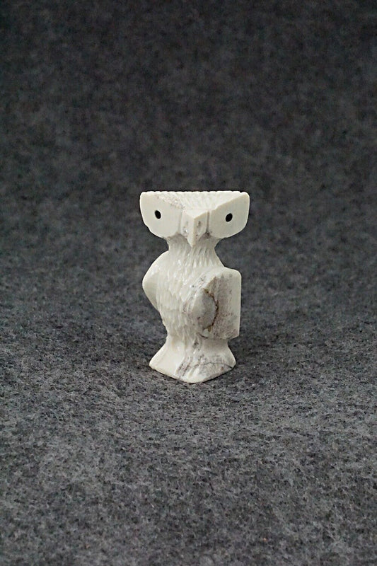 Owl Zuni Fetish Carving - Jesus Espino