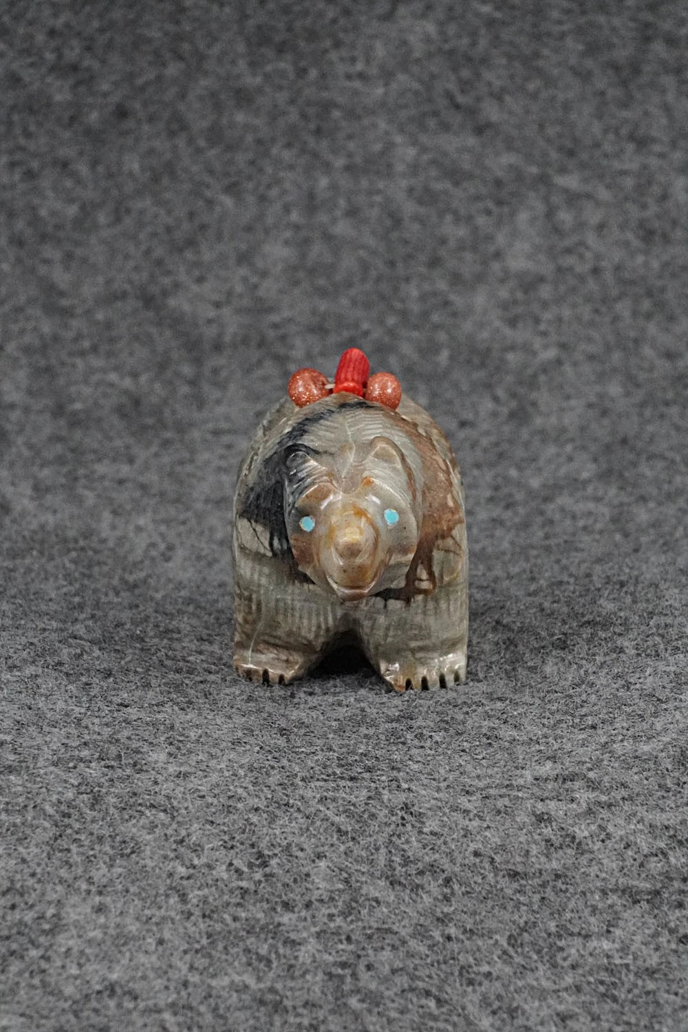 Bear Zuni Fetish Carving - Farlan & Paulette Quam