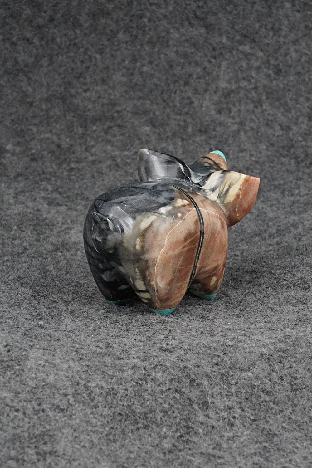 Pig Zuni Fetish Carving - Enrike Leekya