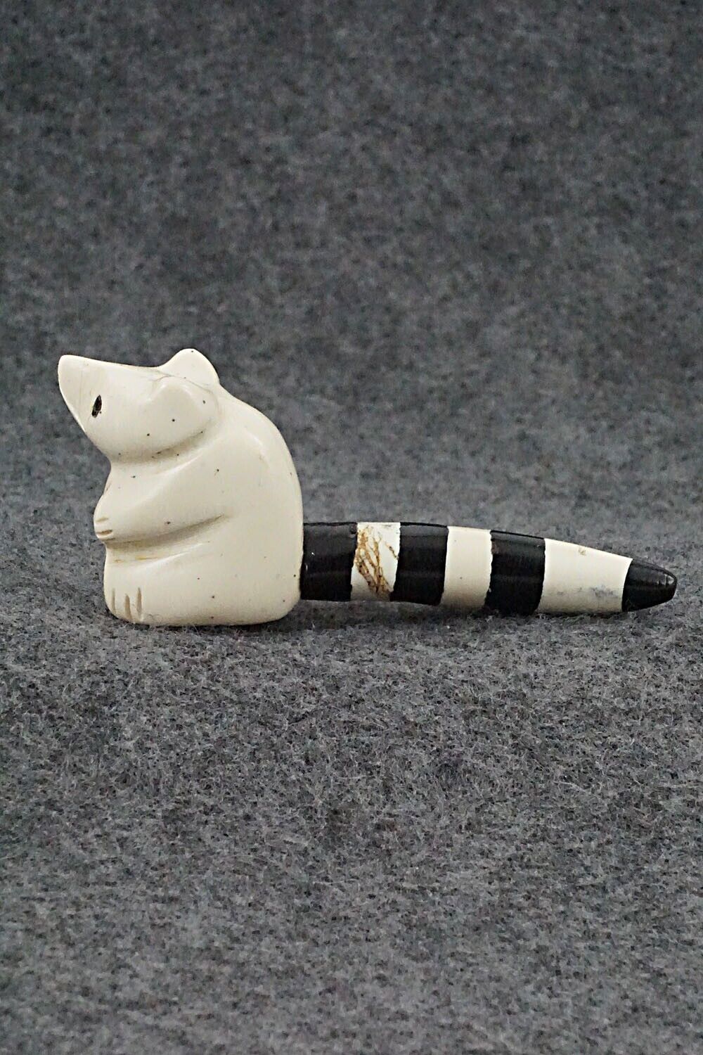 Raccoon Zuni Fetish Carving - Justin Red Elk