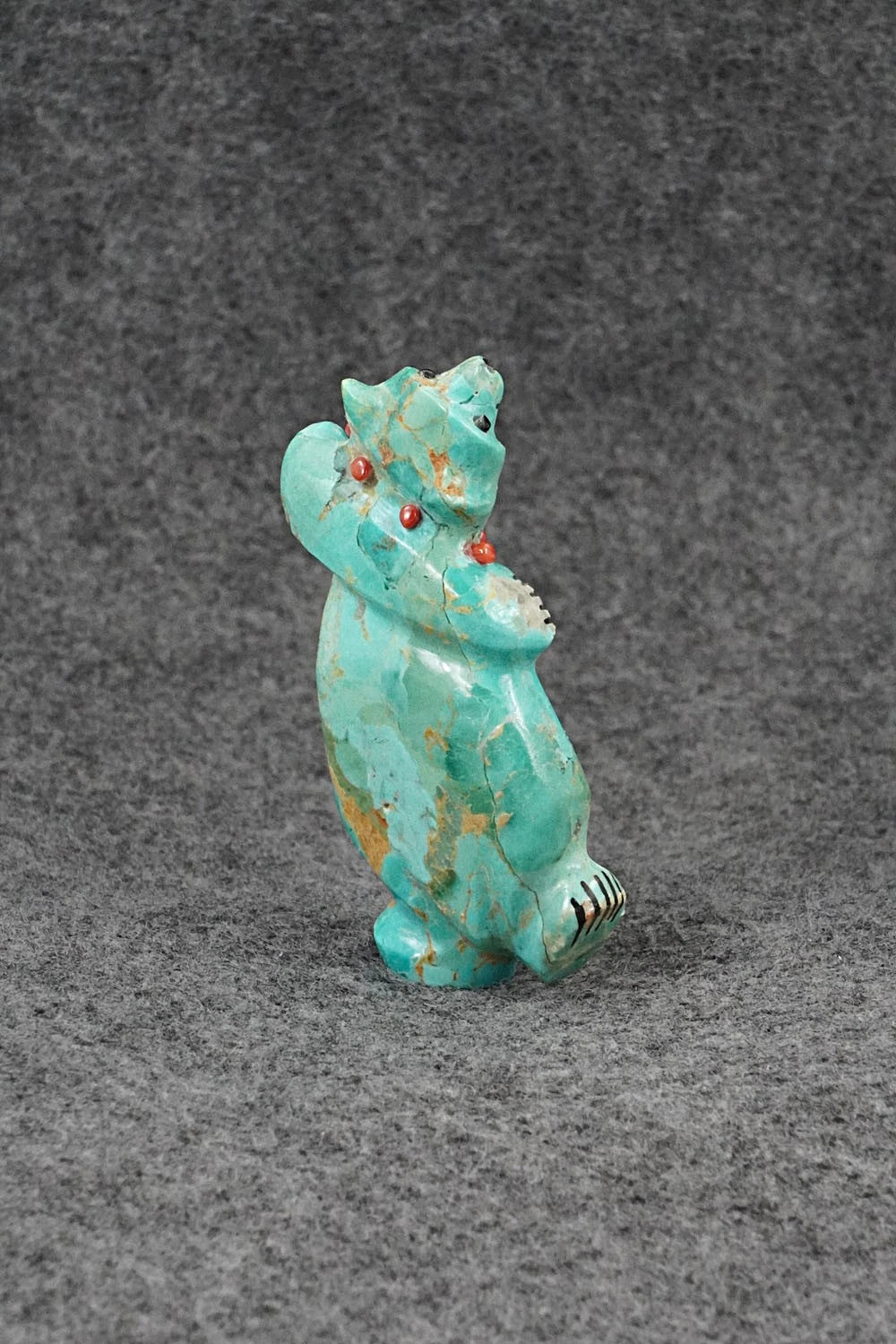 Bear Zuni Fetish Carving - Claudia Peina