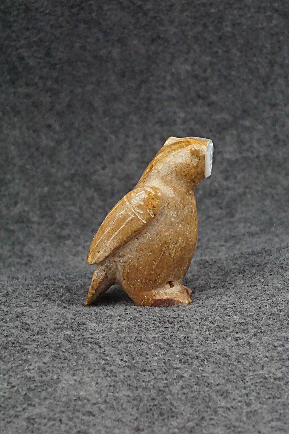 Owl Zuni Fetish Carving - Freddie Leekya