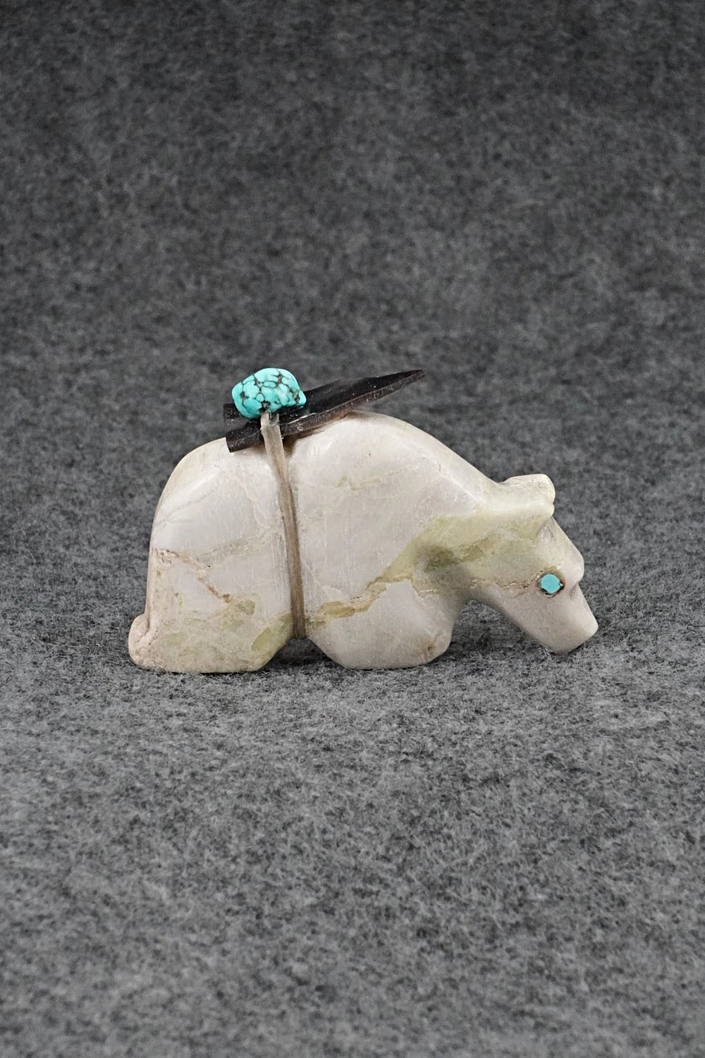Bear Zuni Fetish Carving - Donovan Laiwakete