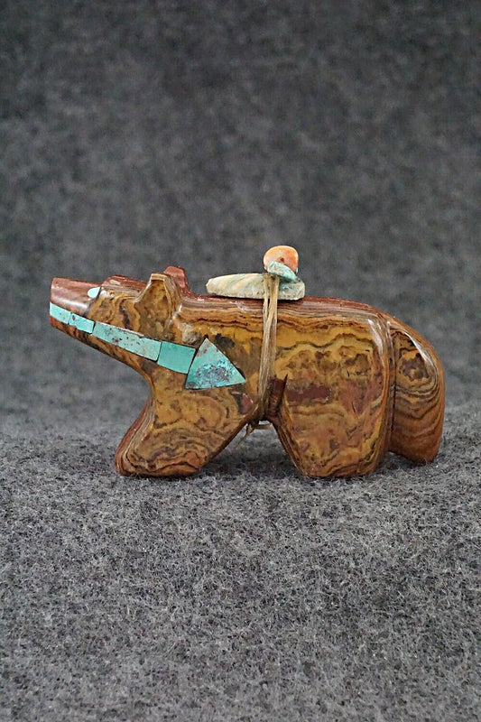 Wolf Zuni Fetish Carving - Donovan Laiwakete