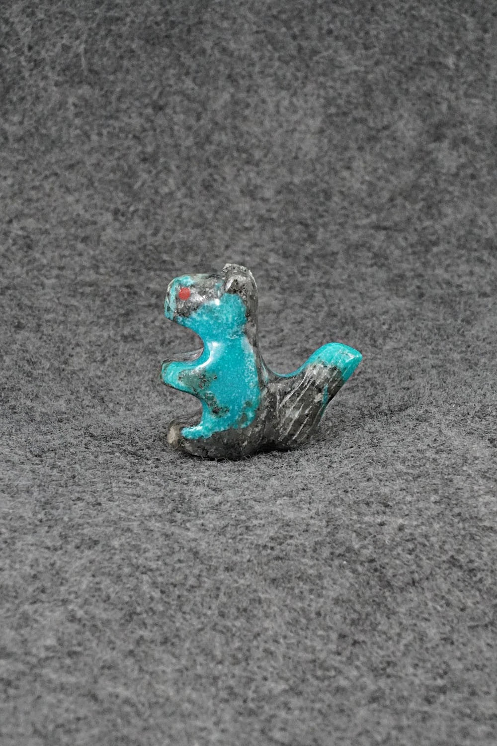 Squirrel Zuni Fetish Carving - Kenric Laiwakete
