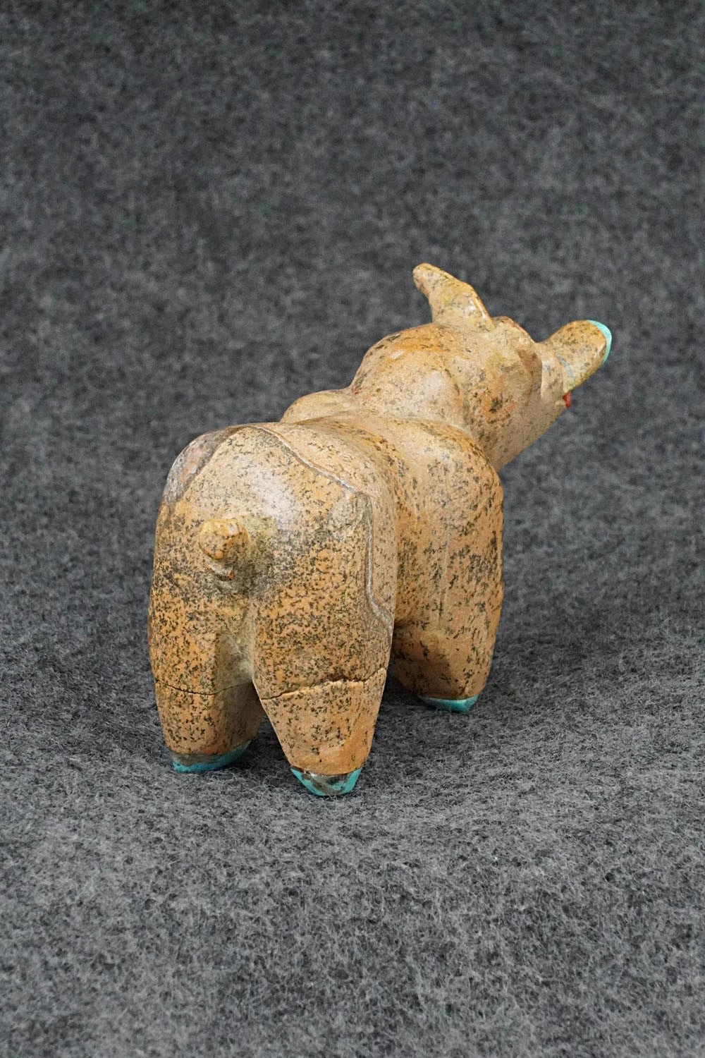 Pig Zuni Fetish Carving - Freddie Leekya