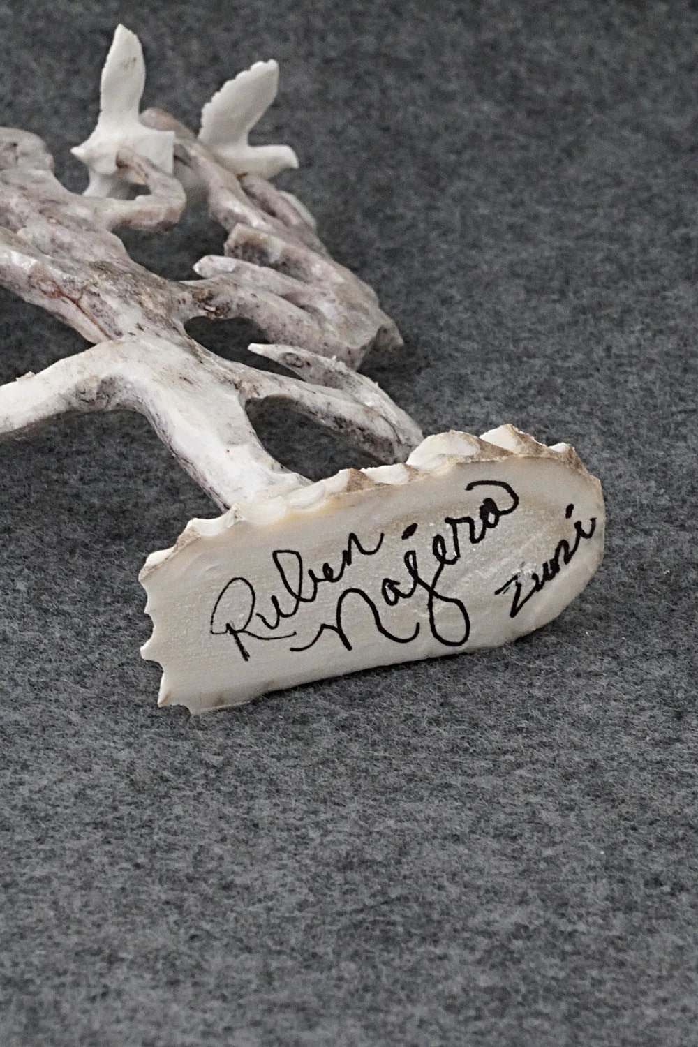 Eagles Zuni Fetish Carving - Ruben Najera