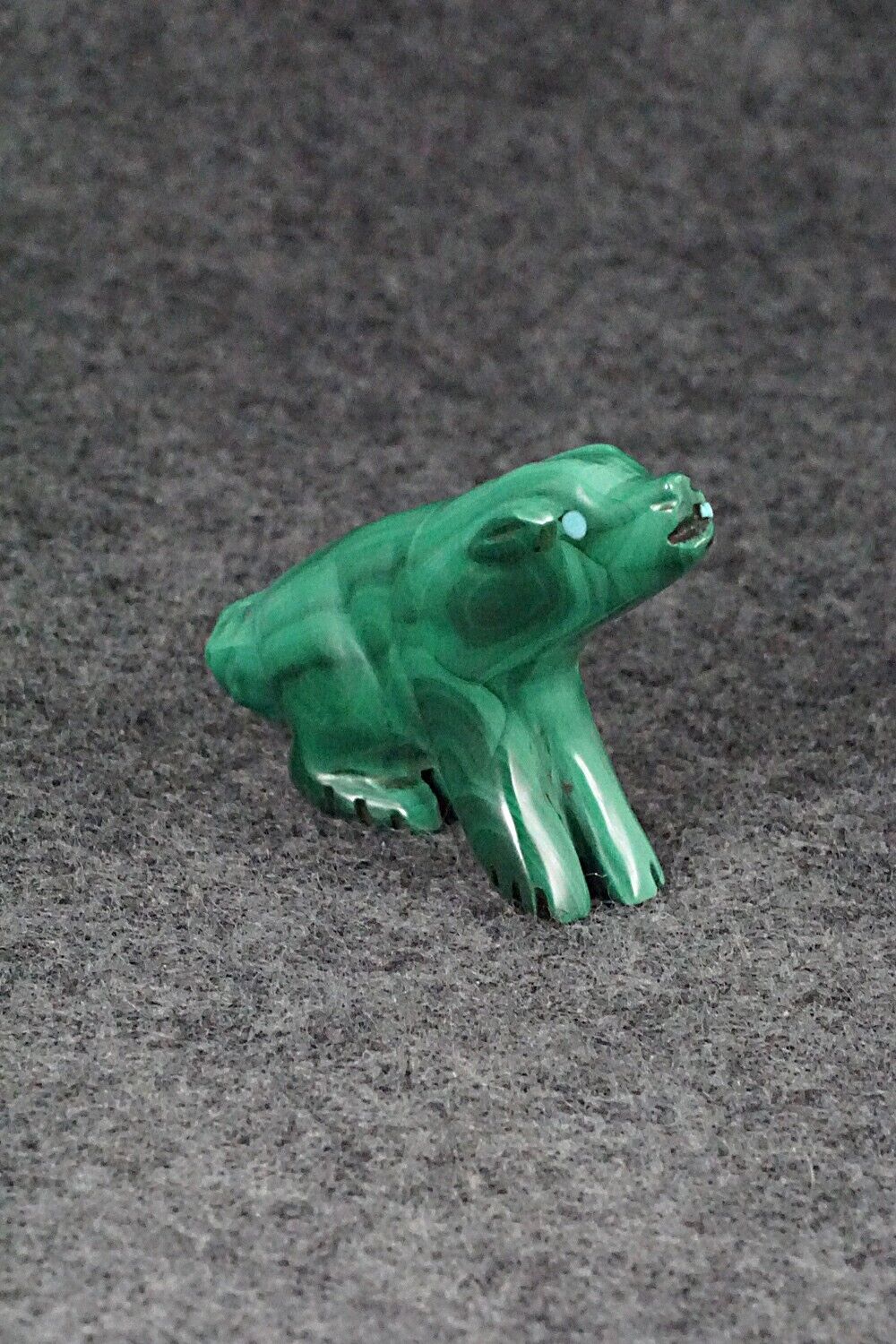Wolf Zuni Fetish Carving - Andres Quandelacy