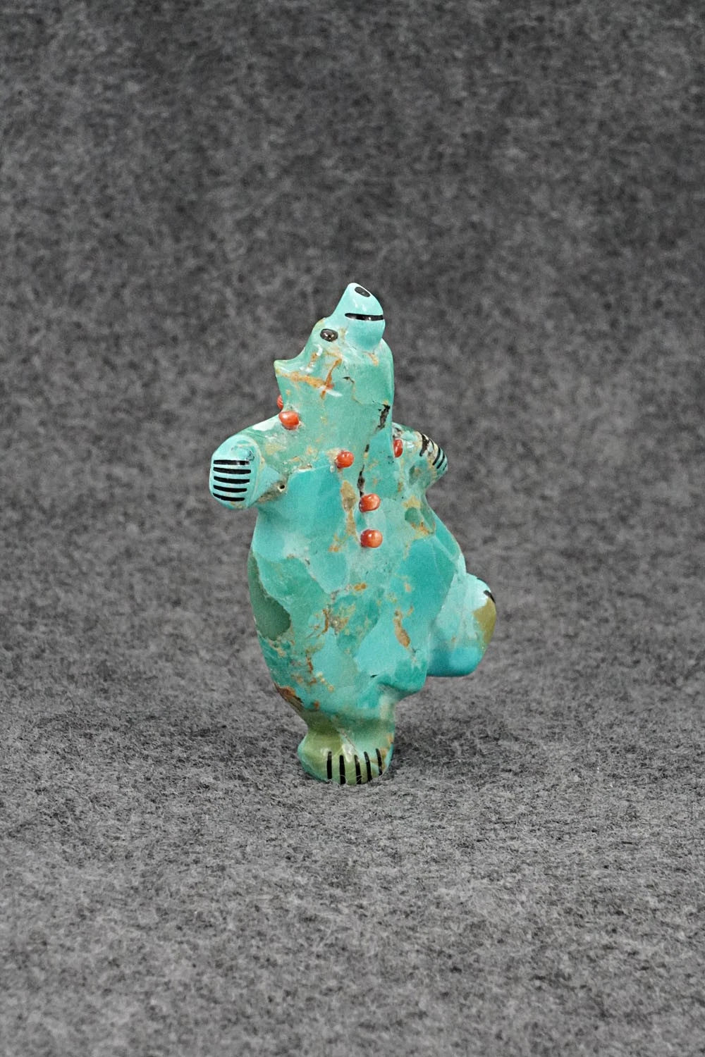 Bear Zuni Fetish Carving - Claudia Peina