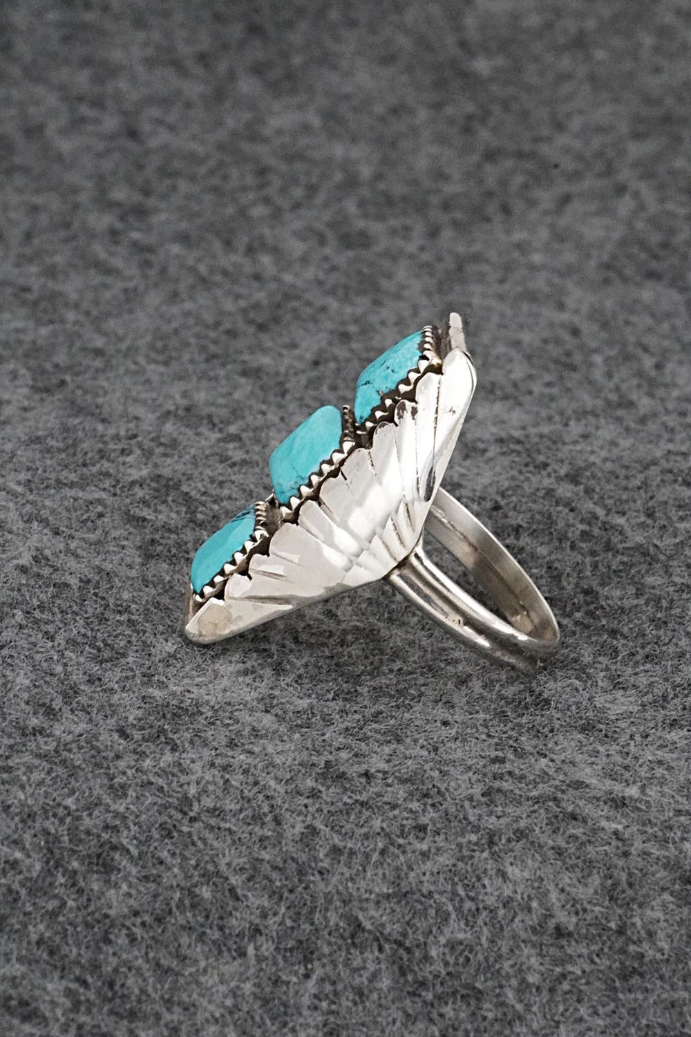 Turquoise & Sterling Silver Vintage Ring - Size 11.5